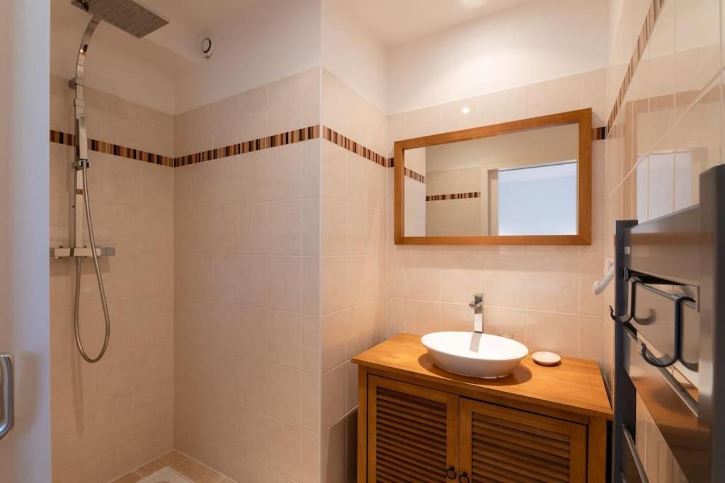 Ravissante Maison 3* Avec Jacuzzi Proche Lac بيسكاروس المظهر الخارجي الصورة